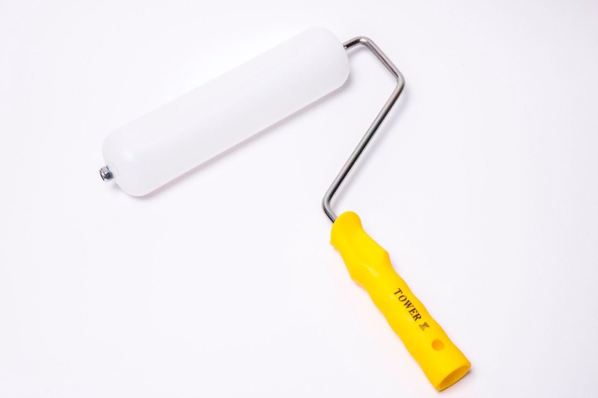 Plastic Roller with Handle